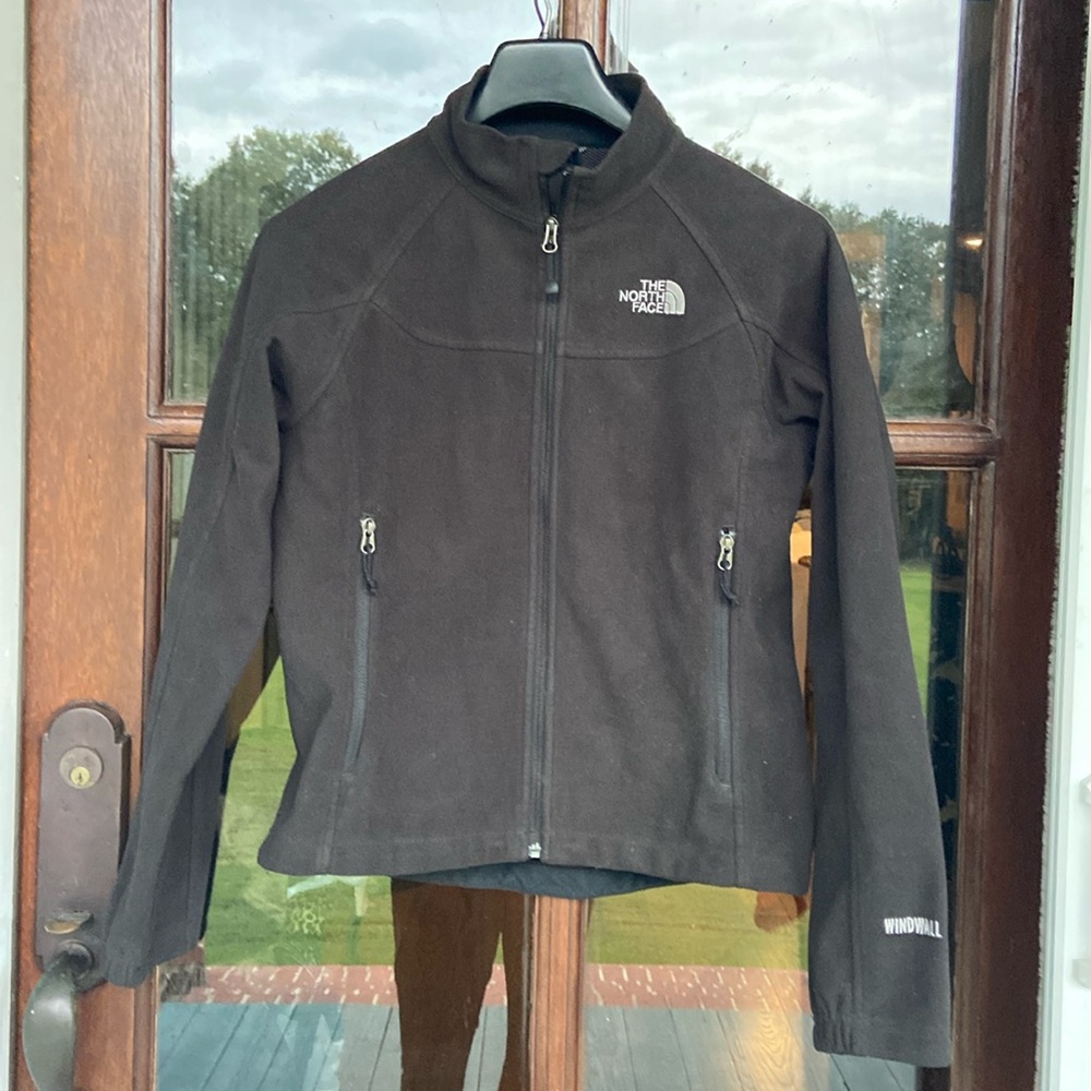 The North Face windwall jacket. Black. Size Medium‎